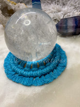 Load image into Gallery viewer, Macrame Sphere/crystal Holder
